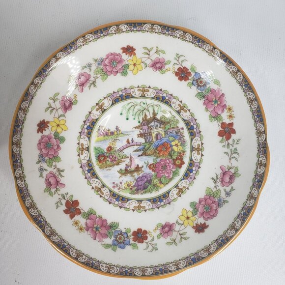 Vintage Royal Paragon Manchu Pattern Fine Bone China Tea Cup and Saucer - Picture 6 of 12